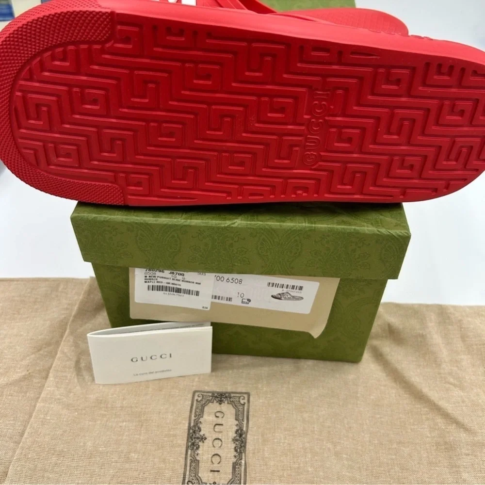 Men’s Gucci interlocking G rubber pool slide size 10 made in Italy